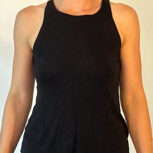 Small Old Navy flowy tank